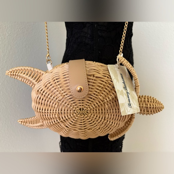 Tommy Bahama Tan Crossbody Bag with Elegant Woven Design - Picture 3 of 4